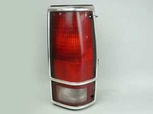 1982 - 1993 Chevrolet Blazer S10 Gmc Jimmy S15 Taillight Brake Stop Lamp Right - Picture 1 of 8