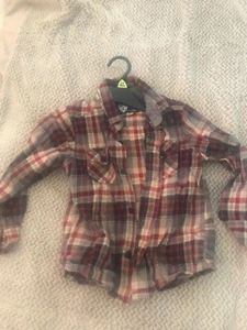 Sainsbury’s tu boys burgundy check shirt age 5 vgc used 💙❤️💙❤️💙 - Picture 1 of 1