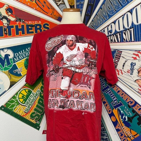 Vintage Detroit Red Wings Brendan Shanahan NHL Tee Cover