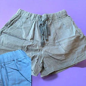 Womens Shorts Large Blue Chambray Elastic Tie Waist Shorts High Rise Travel New - Picture 1 of 12