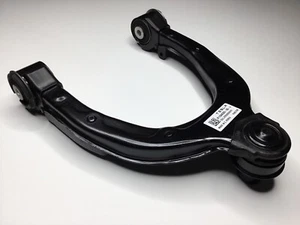 Conjunto de brazo de control superior derecho frontal Tesla Model Y y 3 1044326-00-J - Imagen 1 de 10