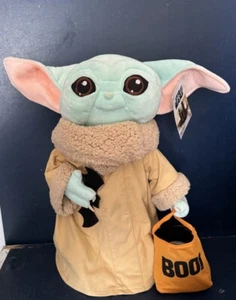 Disney 2021 The Child Baby Yoda The Mandalorian HALLOWEEN GREETER Star Wars,... - Bild 1 von 6