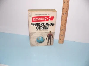 THE ANDROMEDA STRAIN by Michael Crichton Vintage 1971 Dell Paperback-ACCEPTABLE - Picture 1 of 6