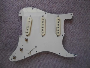 FENDER GEN 4 NOISELESS PU SET N/M/B LOADED IN A STRAT STYLE PICKGUARD - Picture 1 of 2