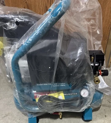 Makita MAC700 2,6 gal. Compresor de aire eléctrico portátil para perros calientes de 2 HP Foto 1 de 4
