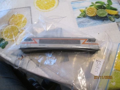 N° 1548/25 caisse locomotive BB 7201 de marque ROCO dans l'état pour pièce - Photo 1/4