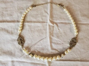 Costume jewelry faux pearl - Picture 1 of 7