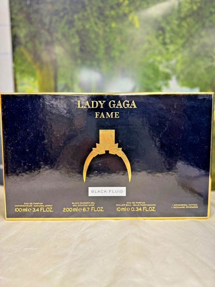 LADY GAGA FAME 100 ML EDT SPRAY, 200 ML GEL DE DUCHA NEGRO, 10 ML EDP ROLLER BALLL Foto 1 de 4