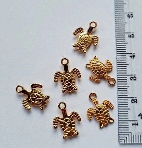 X 5 Breloques Tortue Doré De 1.5 X 1.2 Cm, Neuf (A89) - Picture 1 of 3