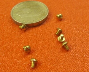 Vite per macchina a testa tonda in ottone 2-56 scanalata x lunghezza 1/8", 100 pezzi - Foto 1 di 12