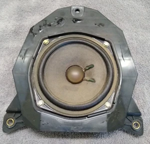 99-06 REAR DR BOSE SPEAKER Silverado/Suburban/Yukon/Escalade/Denali/Tahoe/HUMMER - Picture 1 of 4