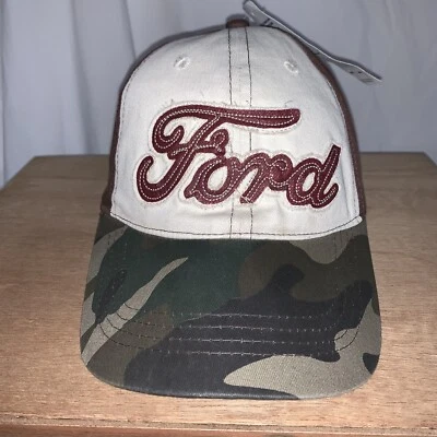 Gorra de béisbol Ford Motor Company marrón/camuflaje/rosa letras con tirantes. Nuevo con etiquetas. $30..obo Foto 1 de 4