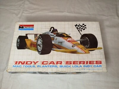 Modellino KIT  1:24 Indy Car Series 2792 MONOGRAM - Immagine 1 di 4