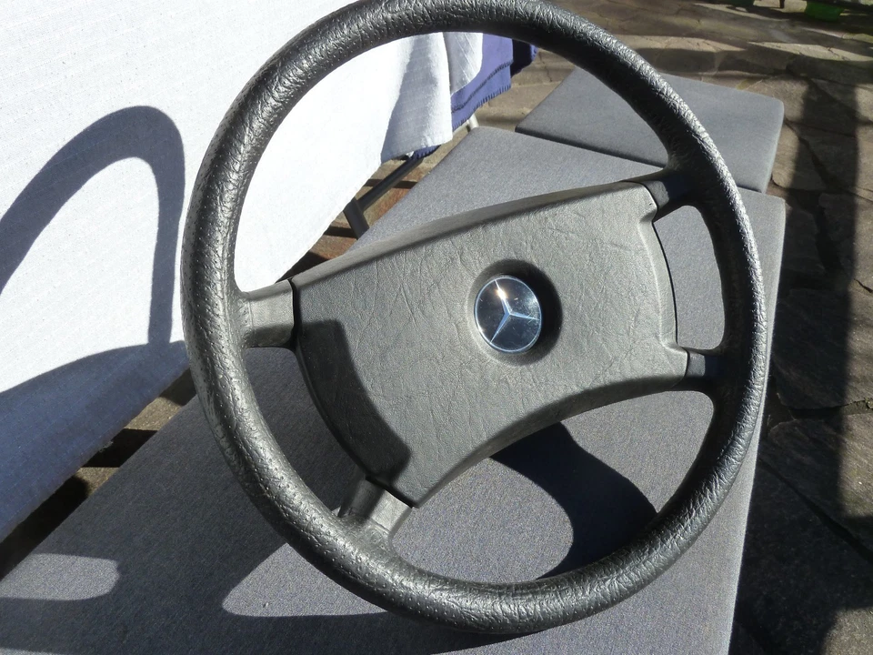 Original Mercedes-Benz 190 190e 1983 Lenkrad 1264640017 - Bild 1 von 4