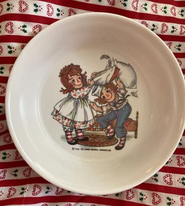 VTG ONEIDA 1969 RAGGEDY ANN ANDY CEREAL BOWL PILLOW FIGHT #3243 MELAMINE 6.5" Ex - Picture 1 of 4
