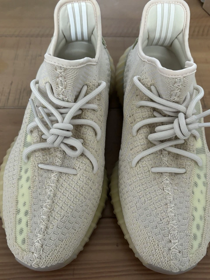 Adidas Yeezy Boost 350 V2 lino Foto 1 de 4