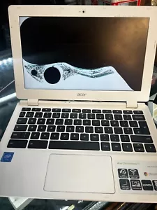 Acer Chromebook 11 Cb3-111 intel celeron 16GB/2GB White Smashed Screen - Picture 1 of 6