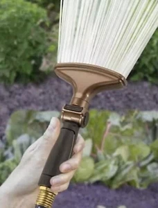 Zinc Thumb Control Fan Hose Nozzle - Gardener's Choice Spray - Picture 1 of 2