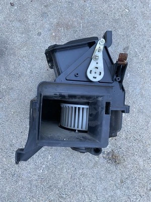 1997 Isuzu Rodeo 3.2 Blower Motor Assembly 8970789703 Works Great Needs New Foam - Image 1 of 4