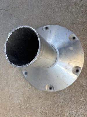 "Montaje con soporte de pedestal para asientos de barco de 3""" Foto 1 de 4