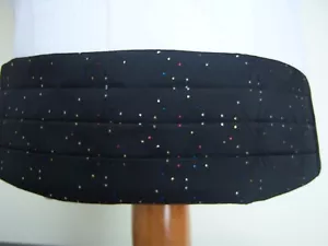 Neuer schwarzer Feuerwerkskummerbund hat silber, gold, blau & rot gewebte Farbspritzer - Bild 1 von 2