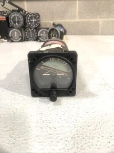 Attitude Gyro P/N 1U149-006-1 (Removed Working) - Imagen 1 de 4