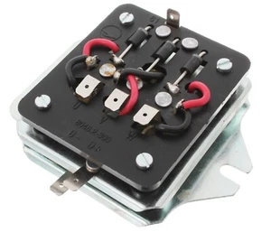 MZ ETZ 250 Prostownik Regulator napięcia IFA ETZ 150 125 251 Regulator napięcia - Zdjęcie 1 z 3