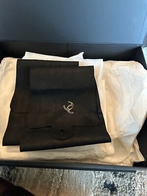 Chanel bolsos laterales SOLO CAJA Foto 1 de 4