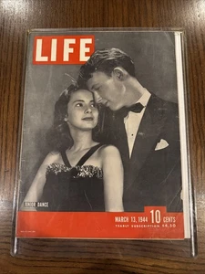 Vintage March 13, 1944 LIFE Magazine - WWII - JUNIOR DANCE Hard Plastic Cover!! - Imagen 1 de 6