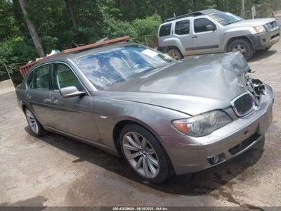 Guardabarros derecho pasajero compatible con BMW 750i 2631662 06-08 Foto 1 de 4