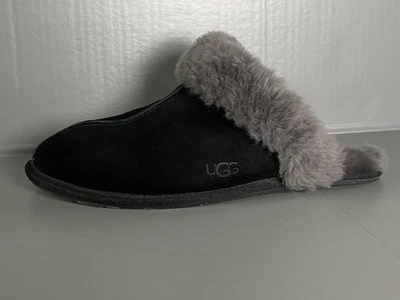 UGG Scuffette II Slippers Womens Size 9 Black Gray Shearling Suede Slip On - Image 1 of 4