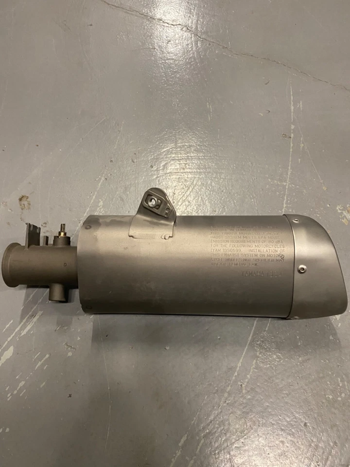 OEM Yamaha YZF-R6 Exhaust Muffler Slip-On Silencer Pipe 2008–2009 13S4 Factory O - Image 1 of 4