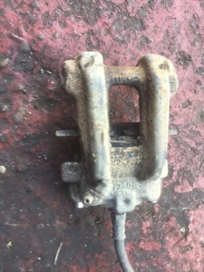 BMW 3 SERIES PASSENGER SIDE REAR BRAKE CALIPER - Picture 1 of 8