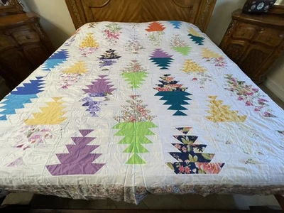 Holiday Sale Machine pieced  Queen Size  Quilt  Top made  in USA - Image 1 of 4