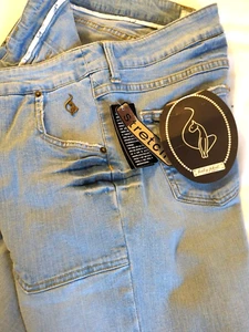 Baby Phat Jeans NWT Women 20 Chambray Blue Denim Stretch Cuffed Straight Capris - Picture 1 of 10