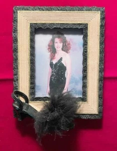 Vintage (1999) SS Sarna "Steppin Out" Picture Frame 3 1/2' X 5" L@@K - Picture 1 of 2