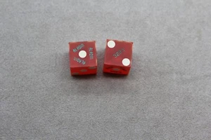 Vintage! Aladin 3223 Las Vegas Casino Dice - Picture 1 of 6