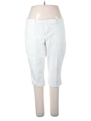American Living Women White Cargo Shorts 18 Plus - Image 1 of 2
