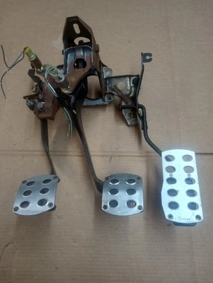 88-91 CIVIC CRX - 5 VELOCIDADES PEDAL MANUAL FRENO GASOLINA EMBRAGUE PEDALES OEM. Foto 1 de 4