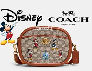 Disney x Coach Topolino e amici borsa fotocamera donna - B4/Cacao brunito - Foto 1 di 5
