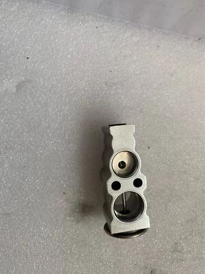 For Honda CR-V 2017 2018 2019 A/C AC Expansion Valve Device - Image 1 of 3