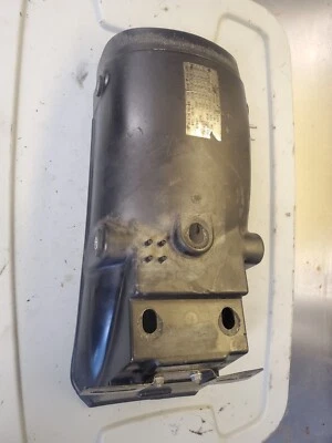 81 Suzuki GS 750 GS750 GS750E 后挡泥板车牌架  — 第 1/4 张图片