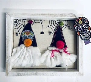 Nuovo NOOR-e-NOIRE GNOMES IMMAGINE 3D TESCHIO ZUCCHERO HALLOWEEN 10""x8"" x 1/4"" Perline - Foto 1 di 7