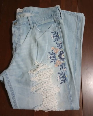 Women's Hollister Vintage Boyfriend Jeans Embroidered Size 15R - Image 1 of 4