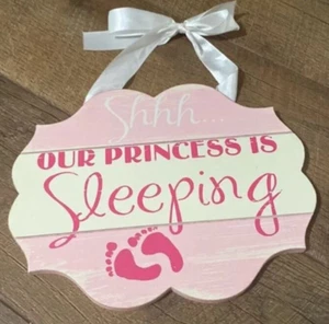 Nuestra princesa está durmiendo madera decoración de pared para niñas habitación guardería regalo - Imagen 1 de 4