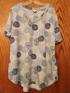 Top tunica Lularoe Iris XL come nuovo sfondo alberi blu indossato una volta - Foto 1 di 7