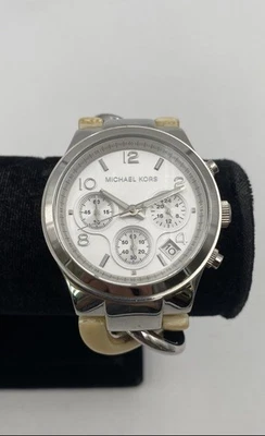 Michael Kors Womens MK4263 Stainless Steel Analog Quartz Round Wrist Watch - Image 1 of 4