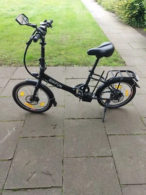 Neuwertiges E-Klappfahrrad - Bild 1 von 4