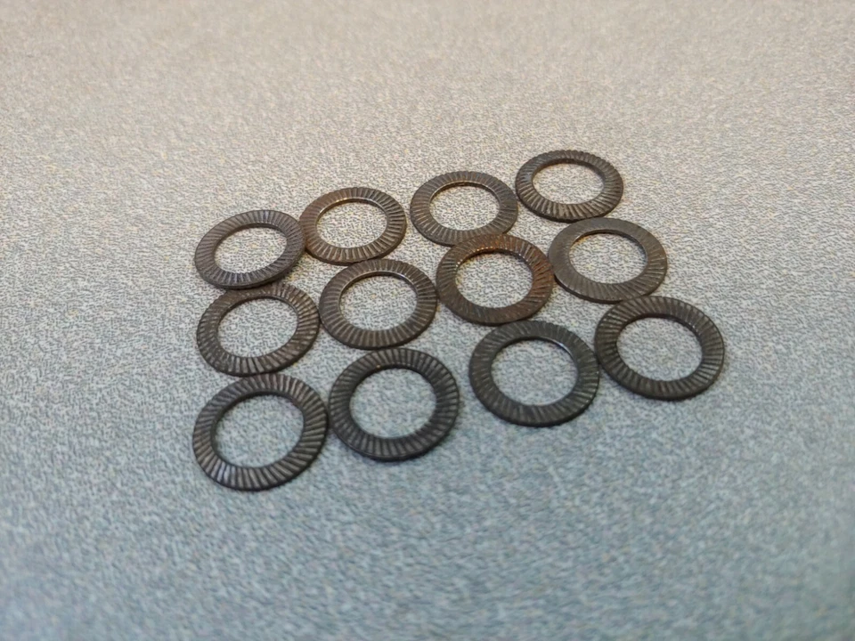 12 ARANDELAS DE ANILLO DE BLOQUEO DENTADO ORIGINALES PORSCHE 356 356A 356B 356C 911 912 B8 Foto 1 de 3