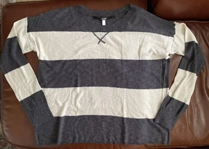 KENSIE Knit Top Lightweight Sweater Gray Ivory Crewneck Stretchy LARGE NWOT - Picture 1 of 3